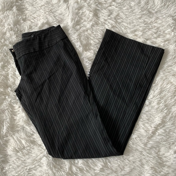 EUC Guess Collection pinstripe slack pants - Picture 1 of 4